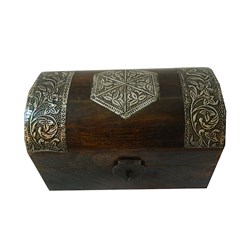 Zeige Details für Piratentruhe 22x15x14cm Mangobaumholz Bild von Piratentruhe 22x15x14cm Mangobaumholz