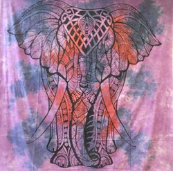 Bild von Tagesdecke Elefant Afrika lila rot