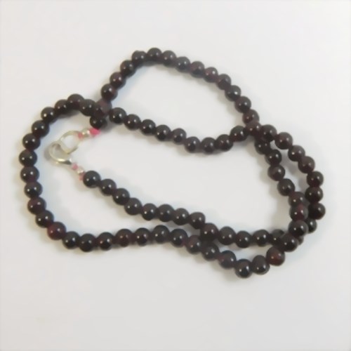 Bild von Collar de perlas granate piedras semipreciosas
